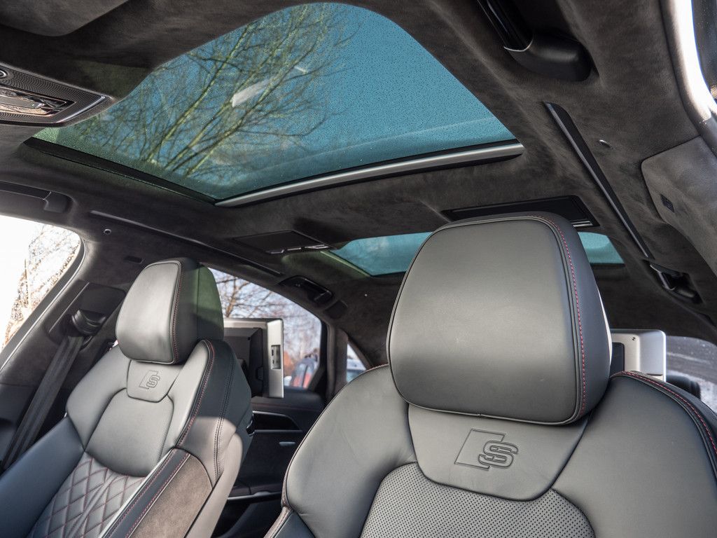 Audi A8 lang 60TFSI quattro - Samsaru's Car Outlet