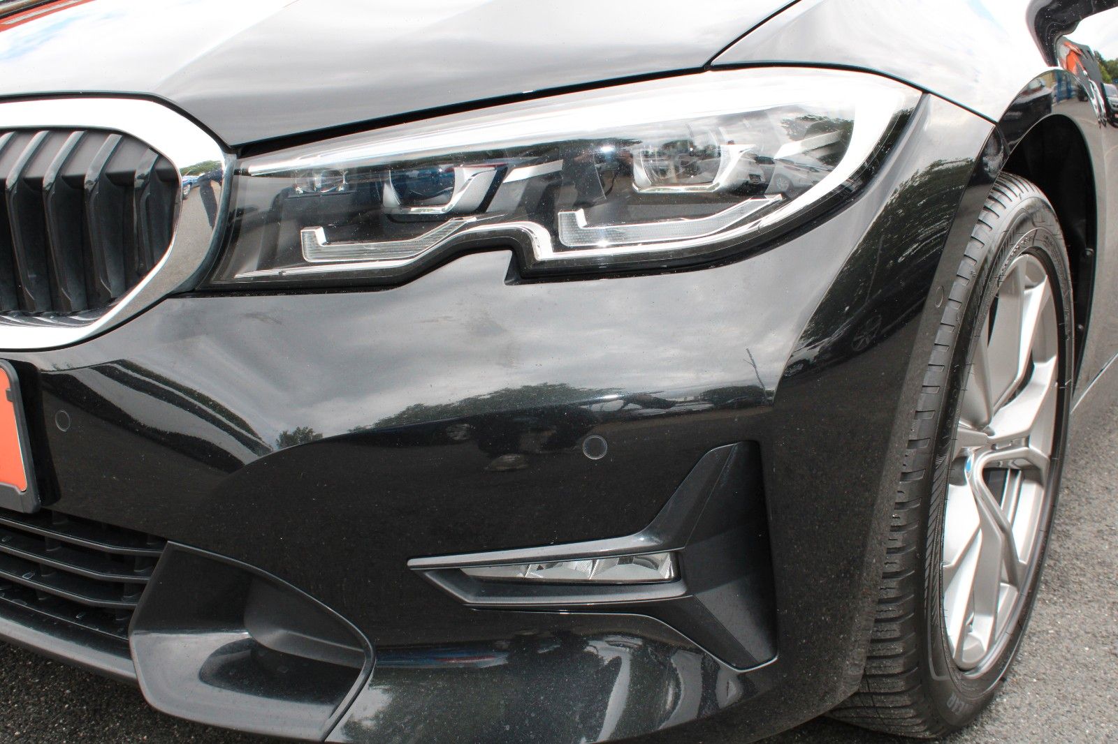 BMW 320 d Sport Line - Samsaru's Car Outlet