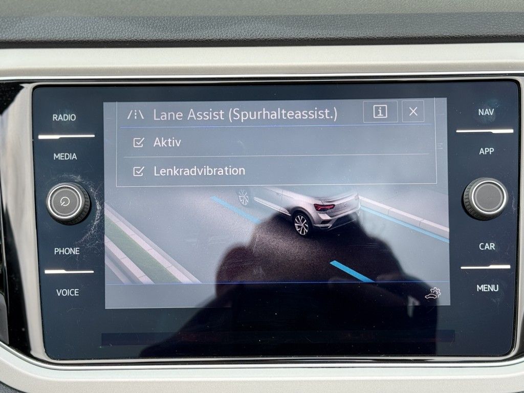 Volkswagen T-Roc Style 1.0TSi - Samsaru's Car Outlet