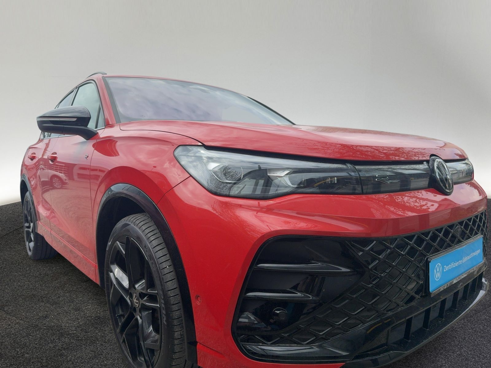 Volkswagen Tiguan R-Line Black Style TSI eHybrid AHK PANO