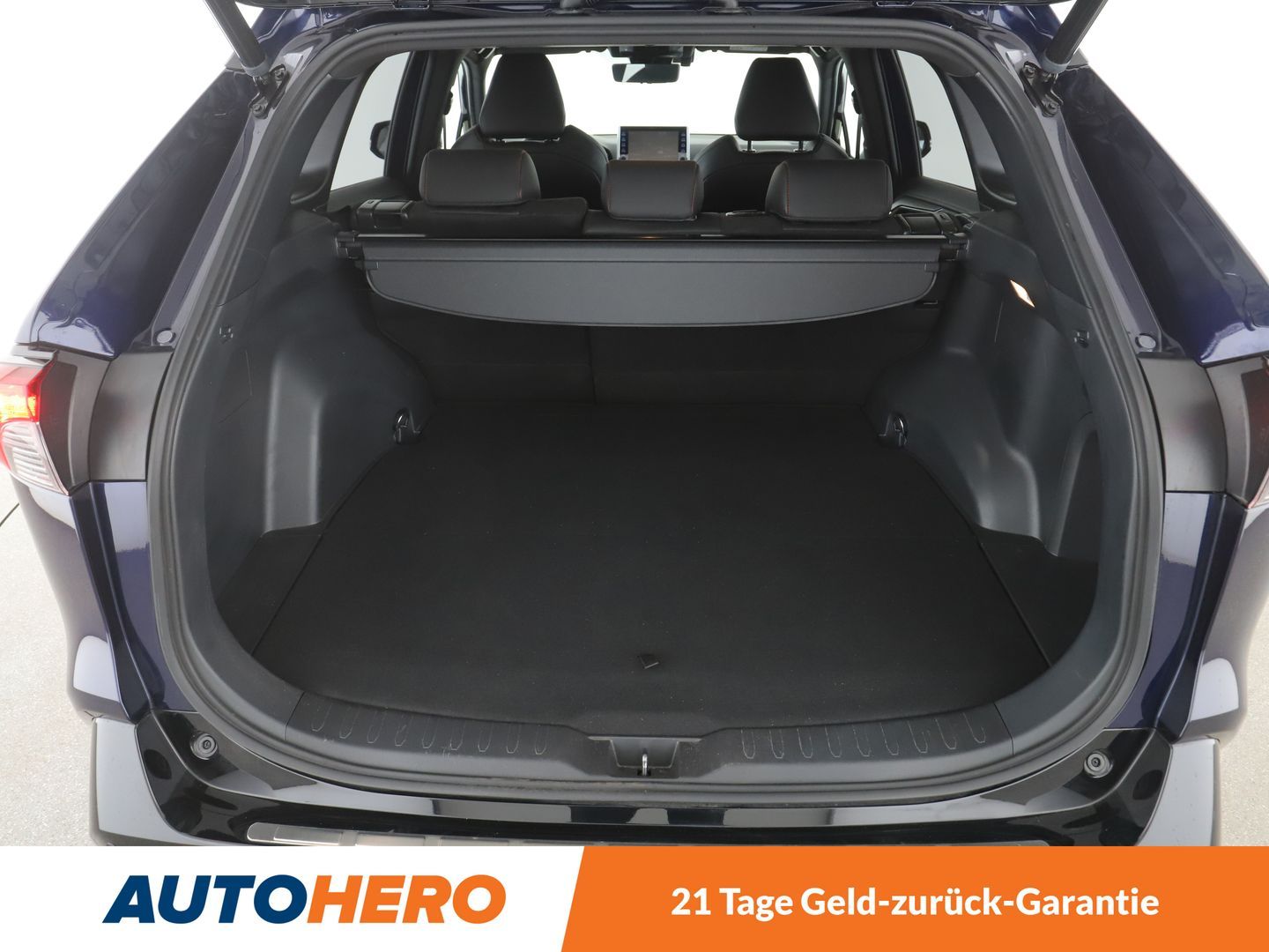Toyota RAV 4 2.5 Hybrid 4x4 - Samsaru's Car Outlet