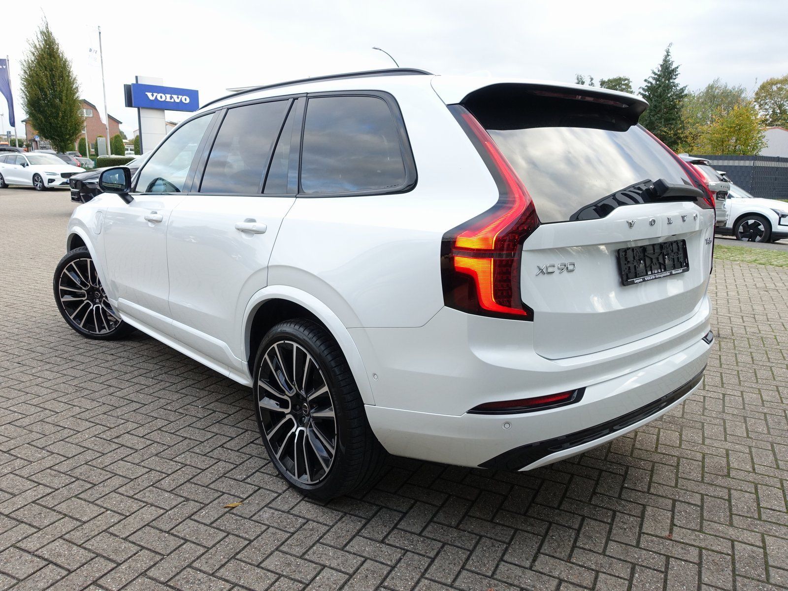 Volvo XC90 Ultra Dark T8 AWD PANO/B&W/FOUR-C/360°KAM