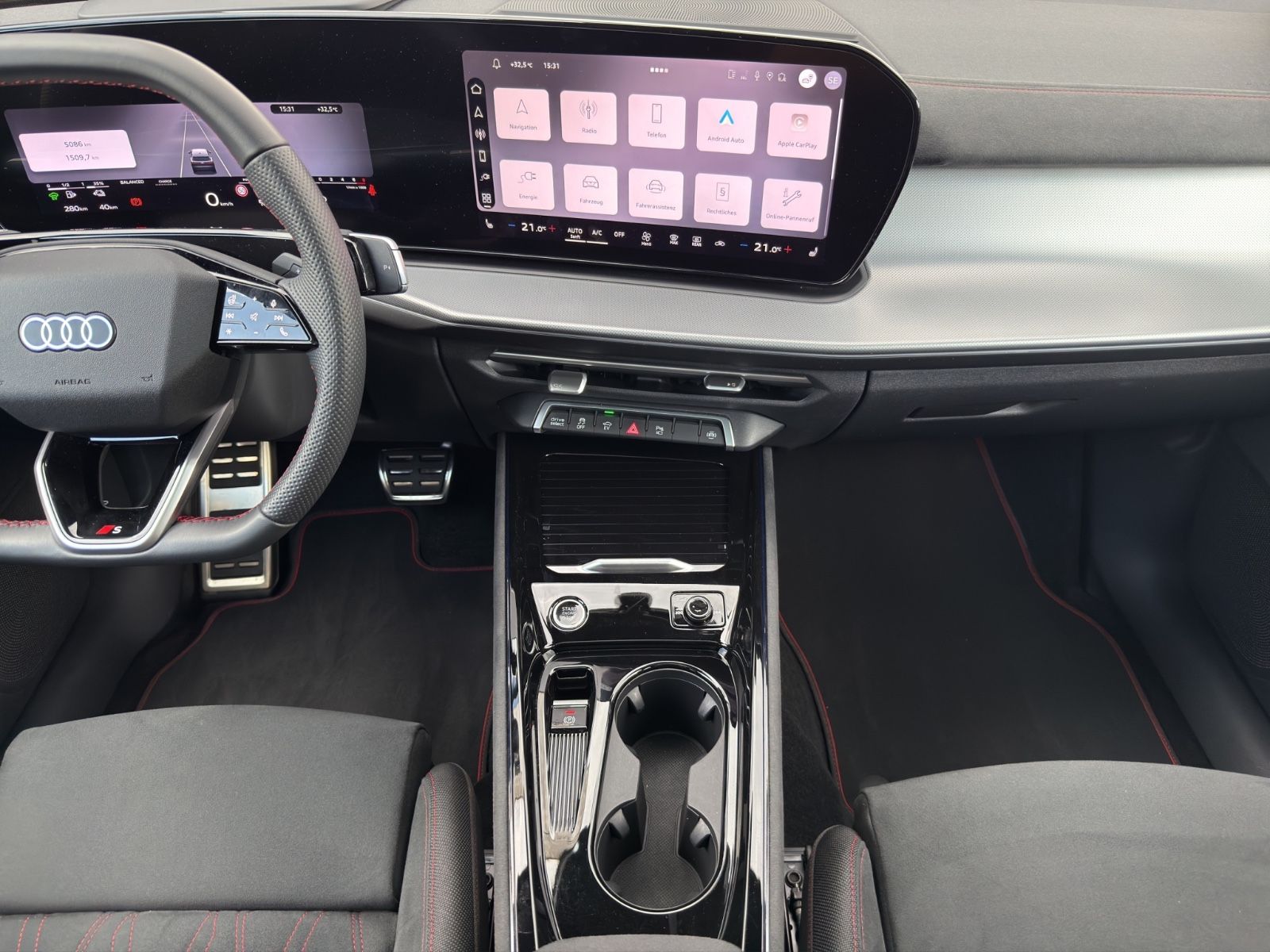 Audi Q3 e-hybrid S line TECH PRO+PANO+MATRIX+SONOS