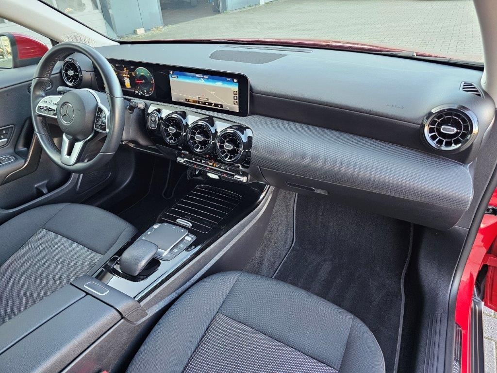 Mercedes-Benz A 180 d 7G-DCT - Samsaru's Car Outlet