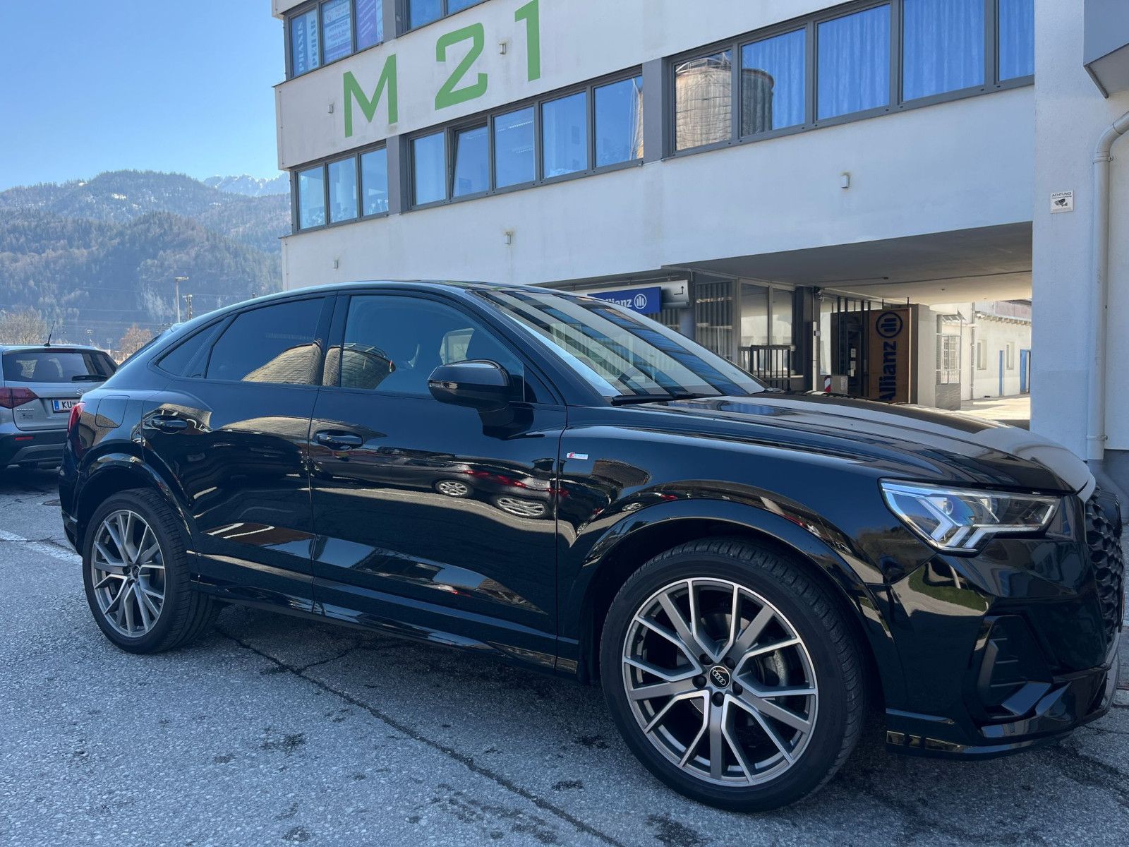 Audi Q3 35 TDI Sportback S line - Samsaru's Car Outlet