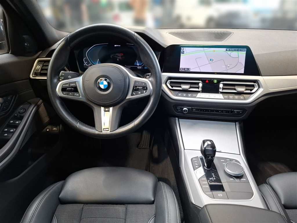 BMW 330e Touring Advantage Steptronic - Samsaru's Car Outlet