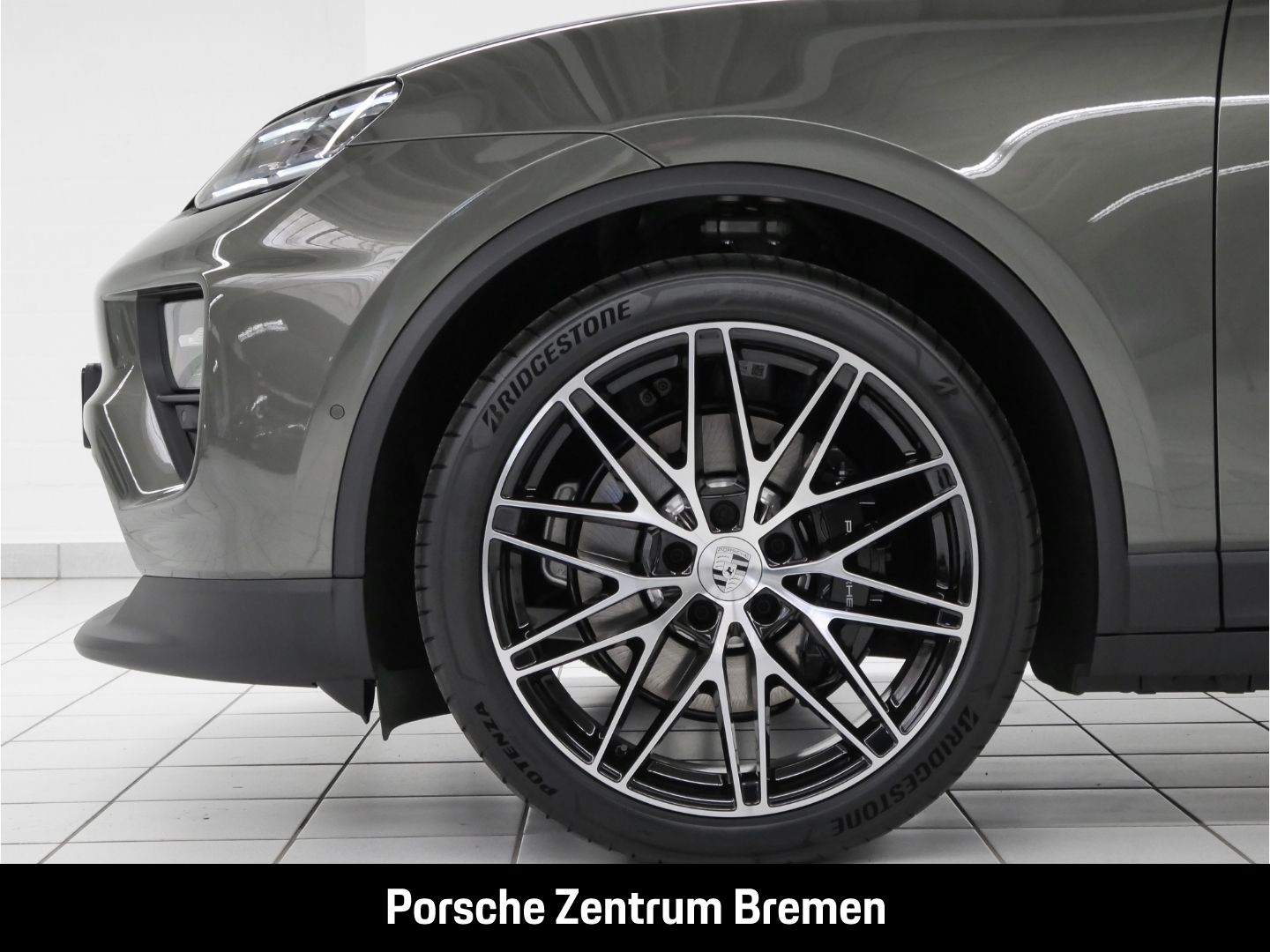 Porsche Macan 4S Sportpaket - Samsaru's Car Outlet