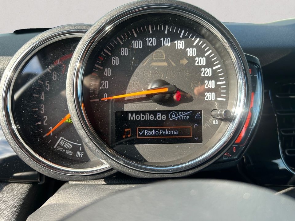 MINI Cooper Classic - Samsaru's Car Outlet