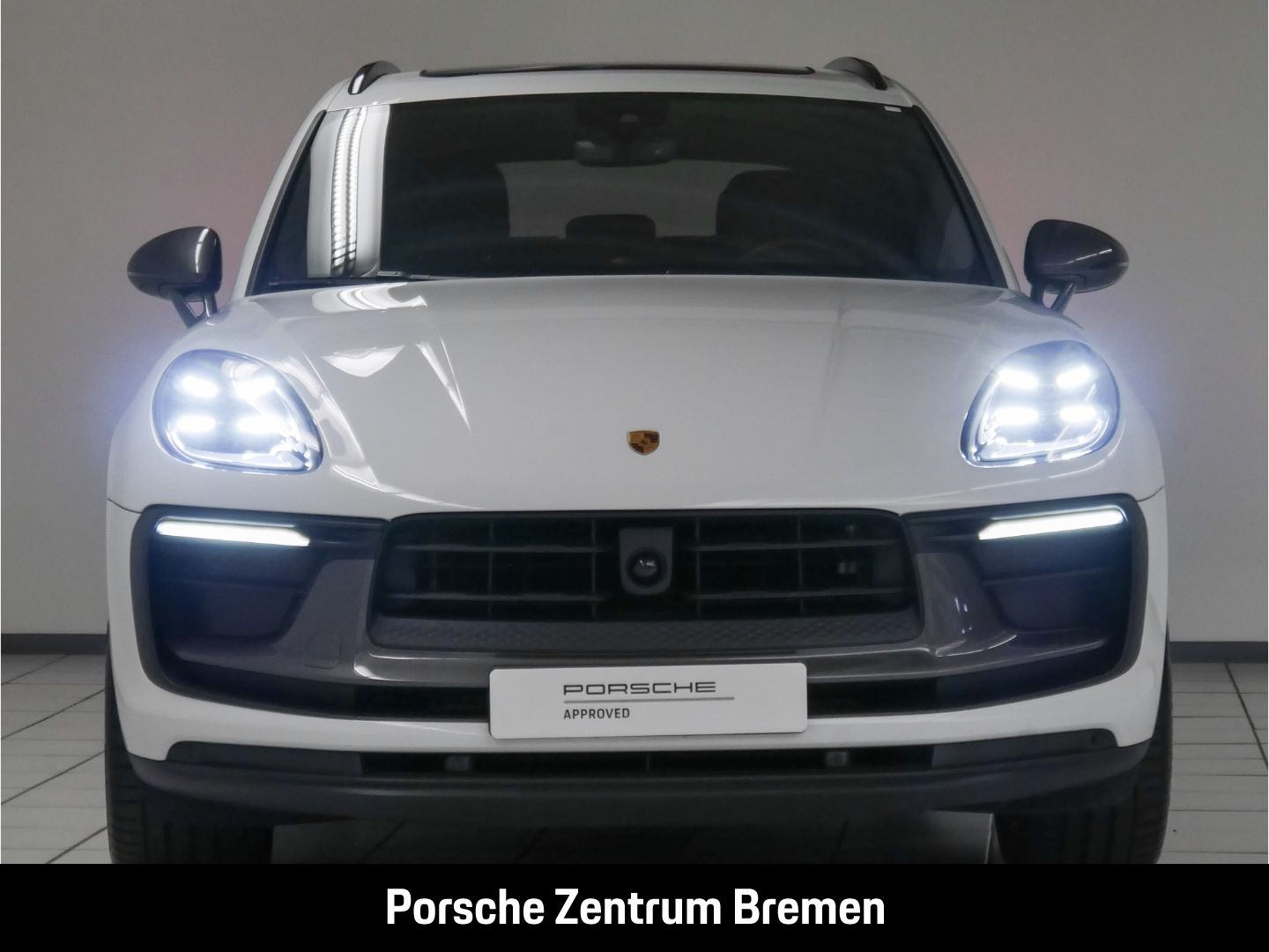 Porsche Macan T - Samsaru's Car Outlet