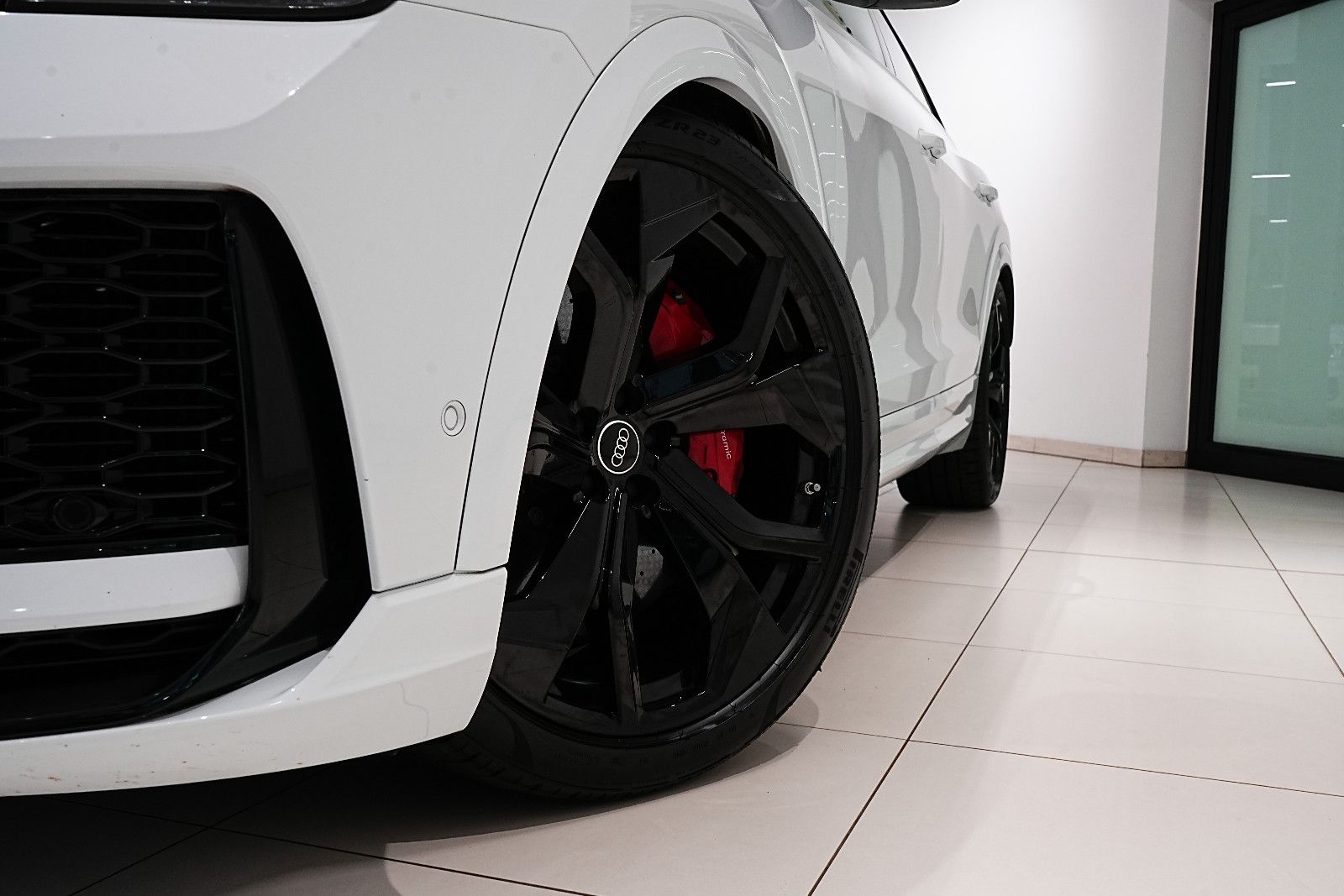 Audi RSQ8 4.0|HUD|KERAMIK|CARBON|SOFT|LUFT|3D|MASSAG|