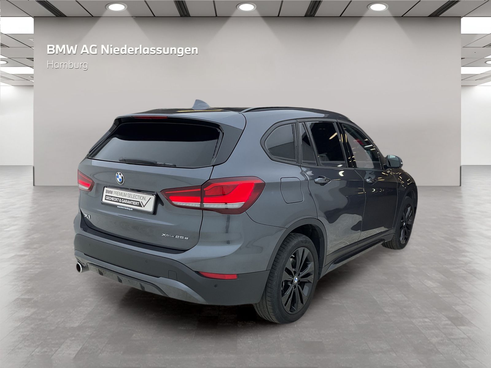 BMW X1 xDrive25e Sport Line - Samsaru's Car Outlet