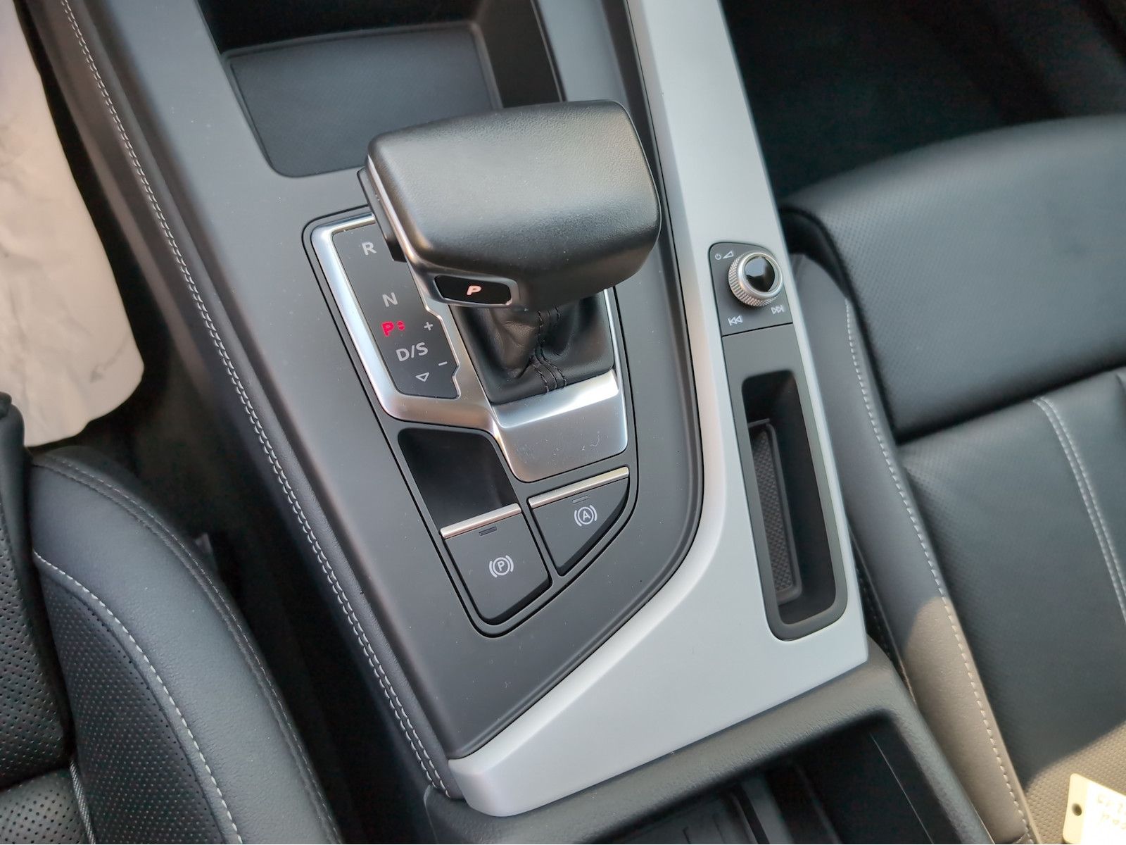 Audi A4 Allroad TDI qu.*VC*Matrix*AHK*HUD*StHz*360°*