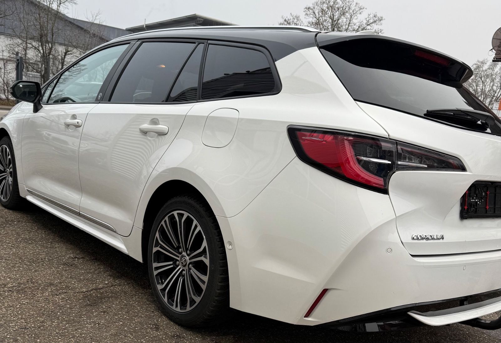 Toyota Corolla Touring Sports Hybrid Team D - Samsaru's Car Outlet