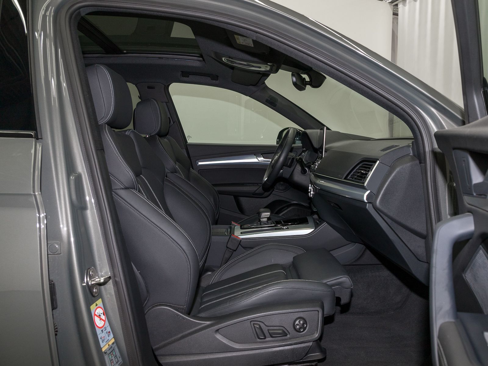 Audi Q5 Sportback 45 TFSI Q S LINE - Samsaru's Car Outlet