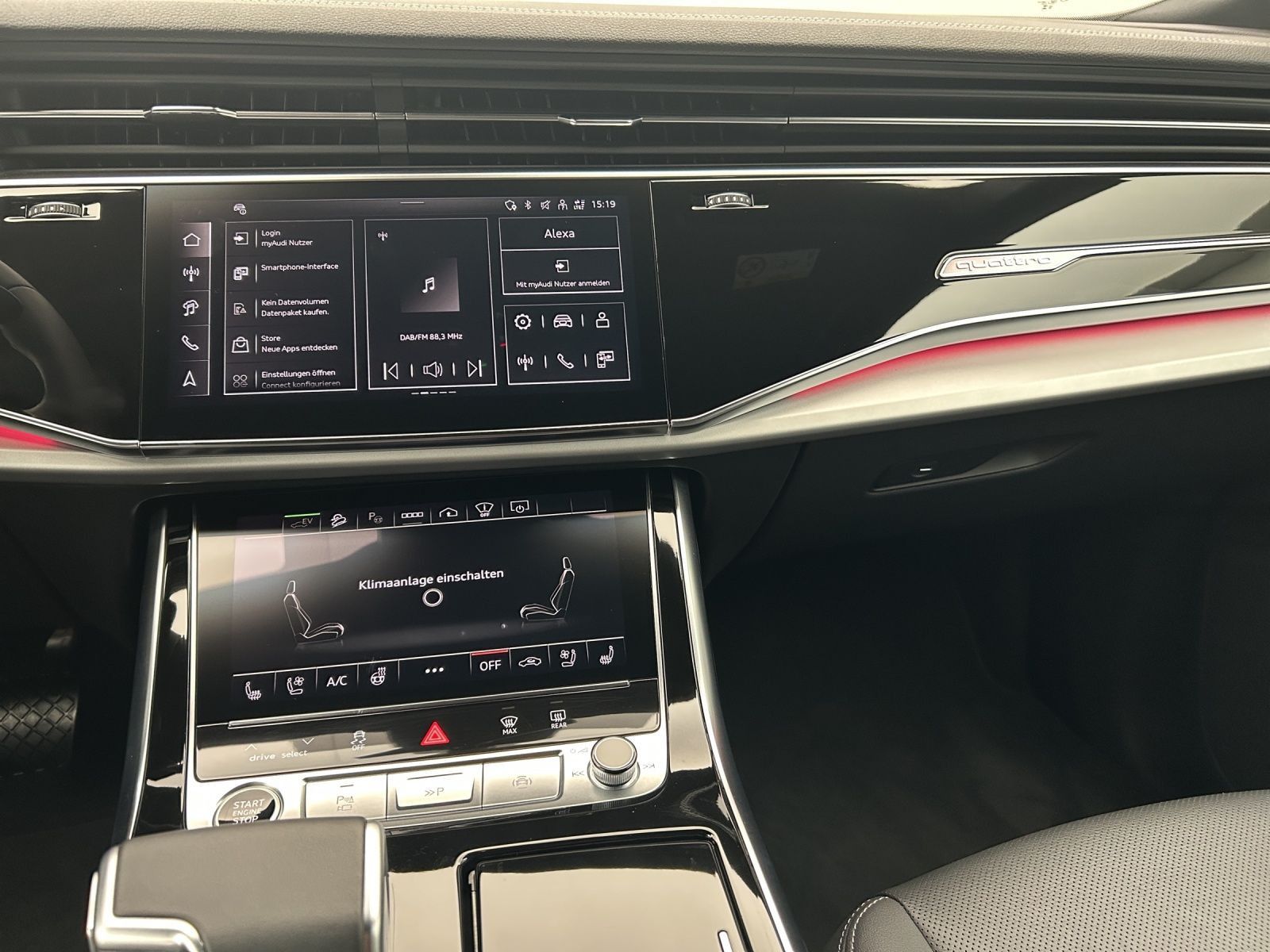 Audi Q8 55 TFSI e quattro - Samsaru's Car Outlet