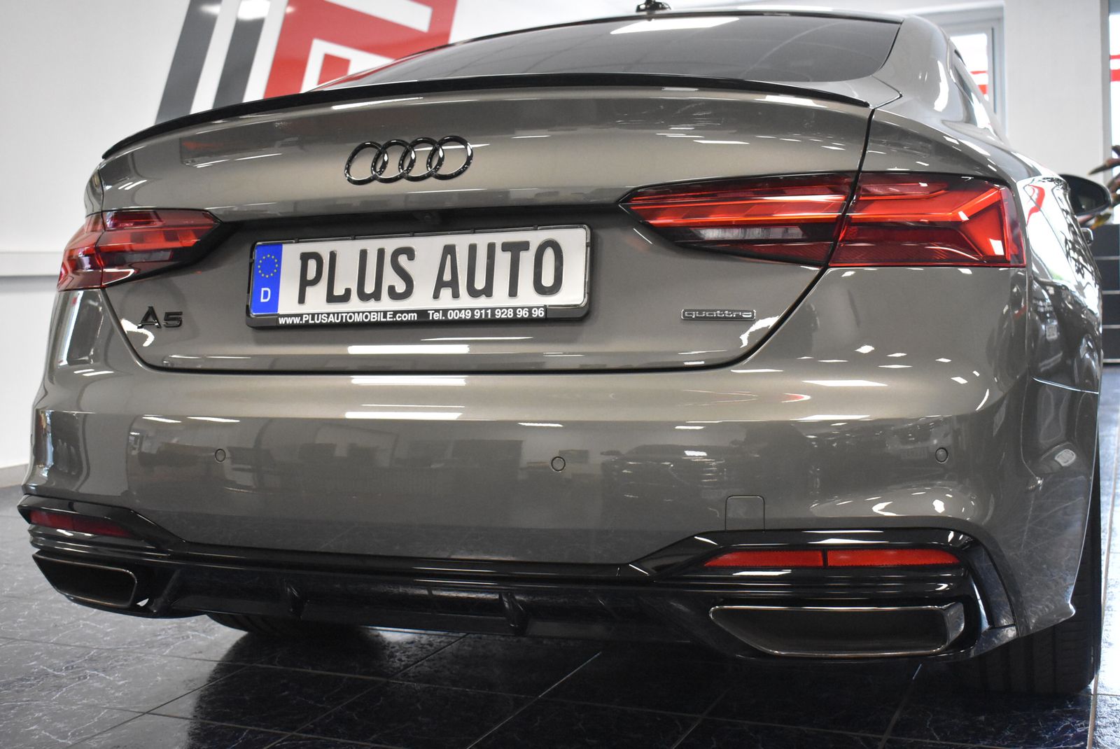 Audi A5 40 TDI Quattro S-line Competit Navi Panor AHK