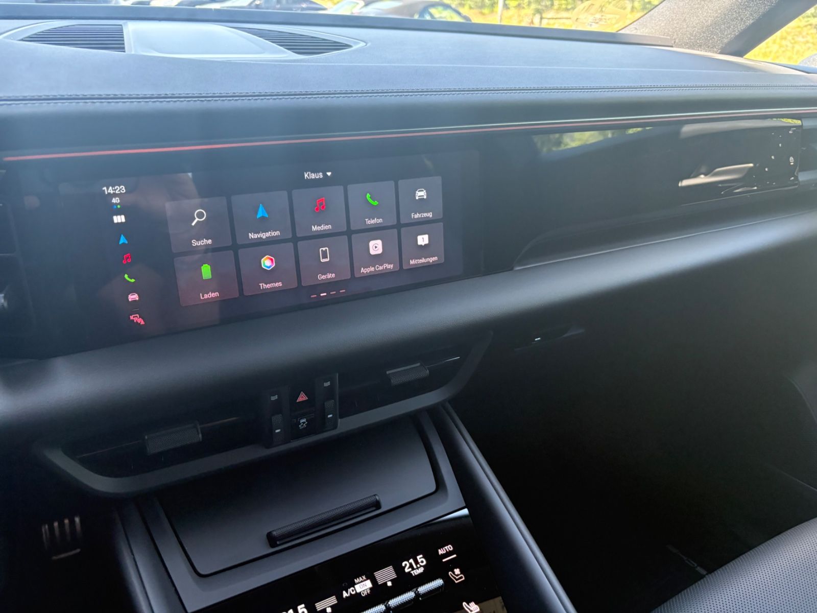 Porsche Macan Electric 4 S - Samsaru's Car Outlet