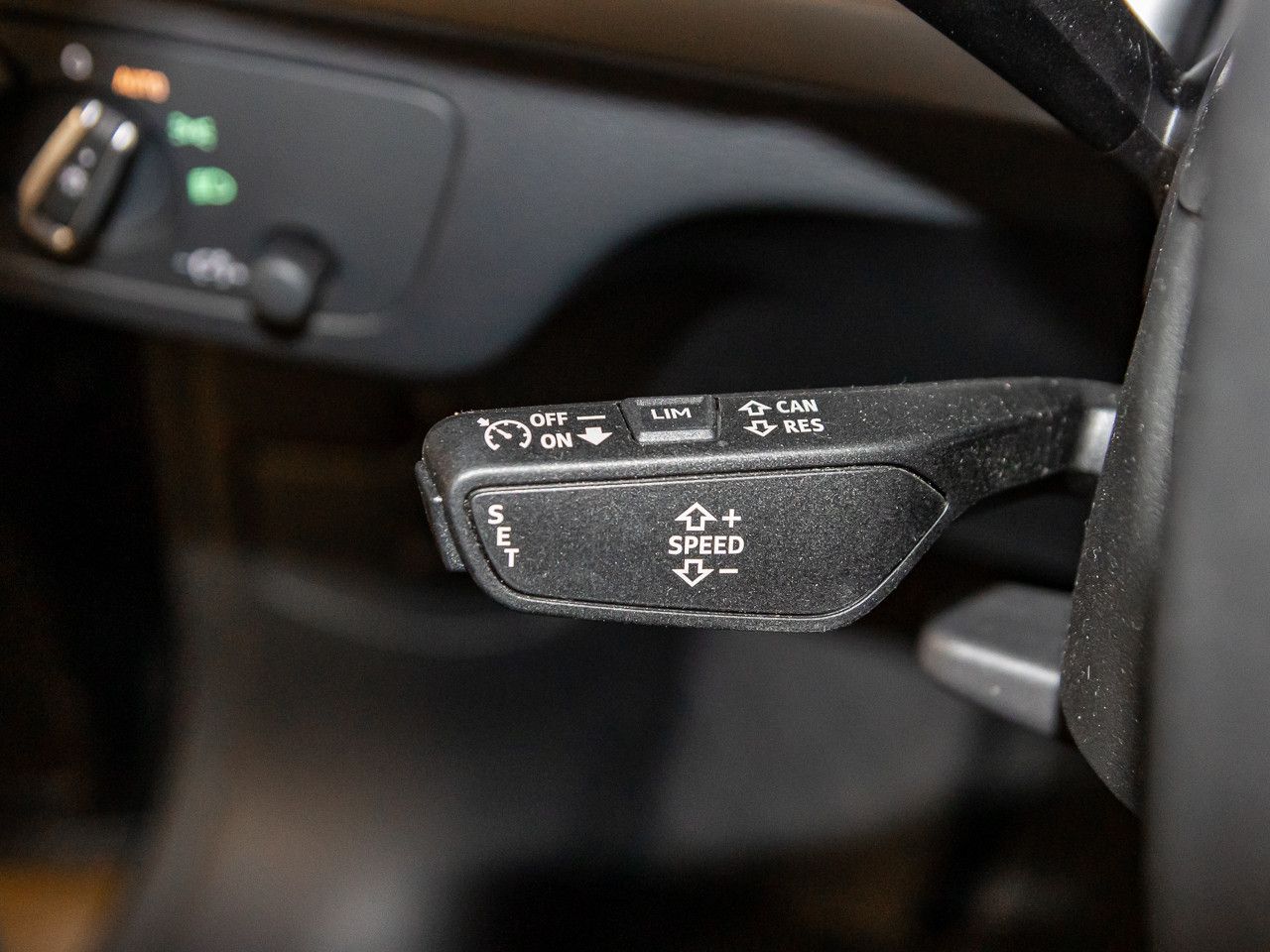 Audi Q5 40 TFSI quattro - Samsaru's Car Outlet