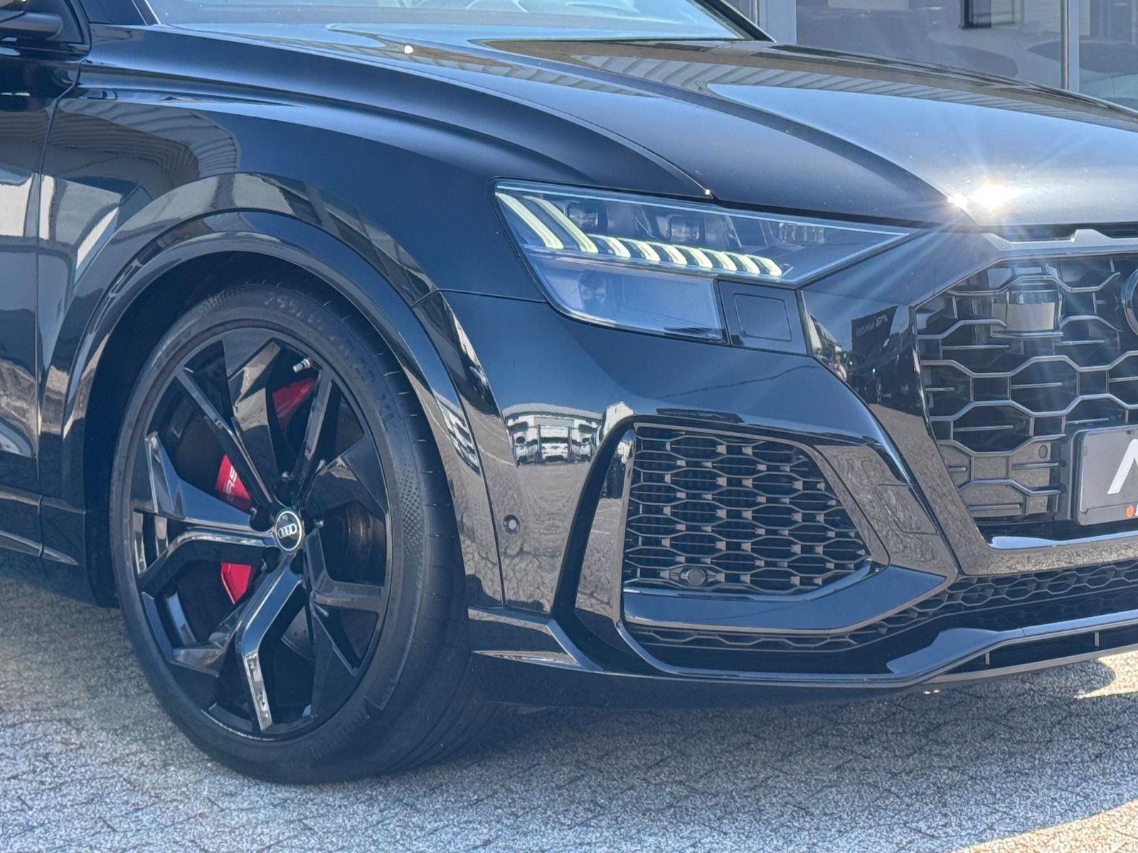 Audi RSQ8/HD-Matrix/PANO/AHK/23"/StdHeiz/BLACK/360°/