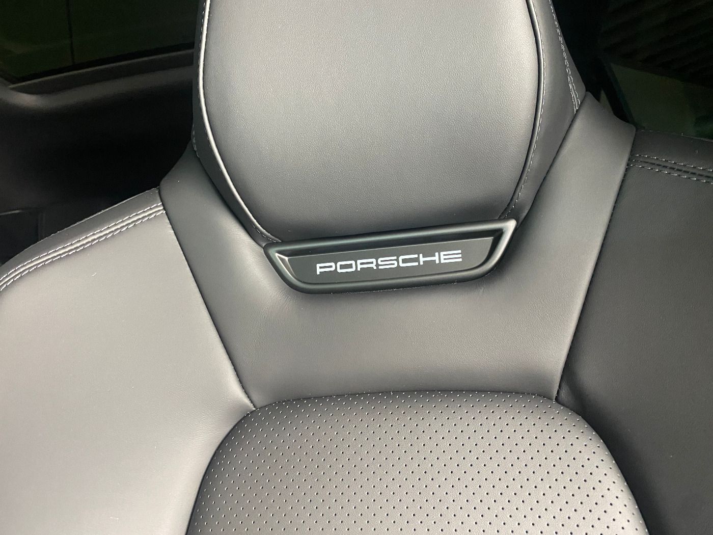 Porsche Macan 4S | Hinterachslenkung | Panorama | AHK |