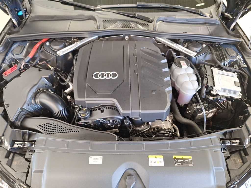 Audi A4 Avant S line 35 2.0 TFSI S-tronic - Samsaru's Car Outlet