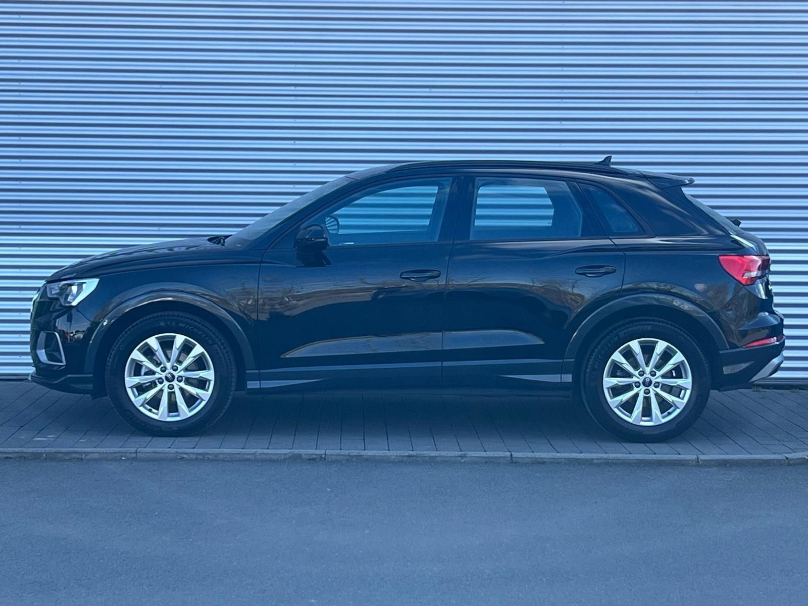 Audi Q3 35 TDI ADVANCED QUATTRO - Samsaru's Car Outlet
