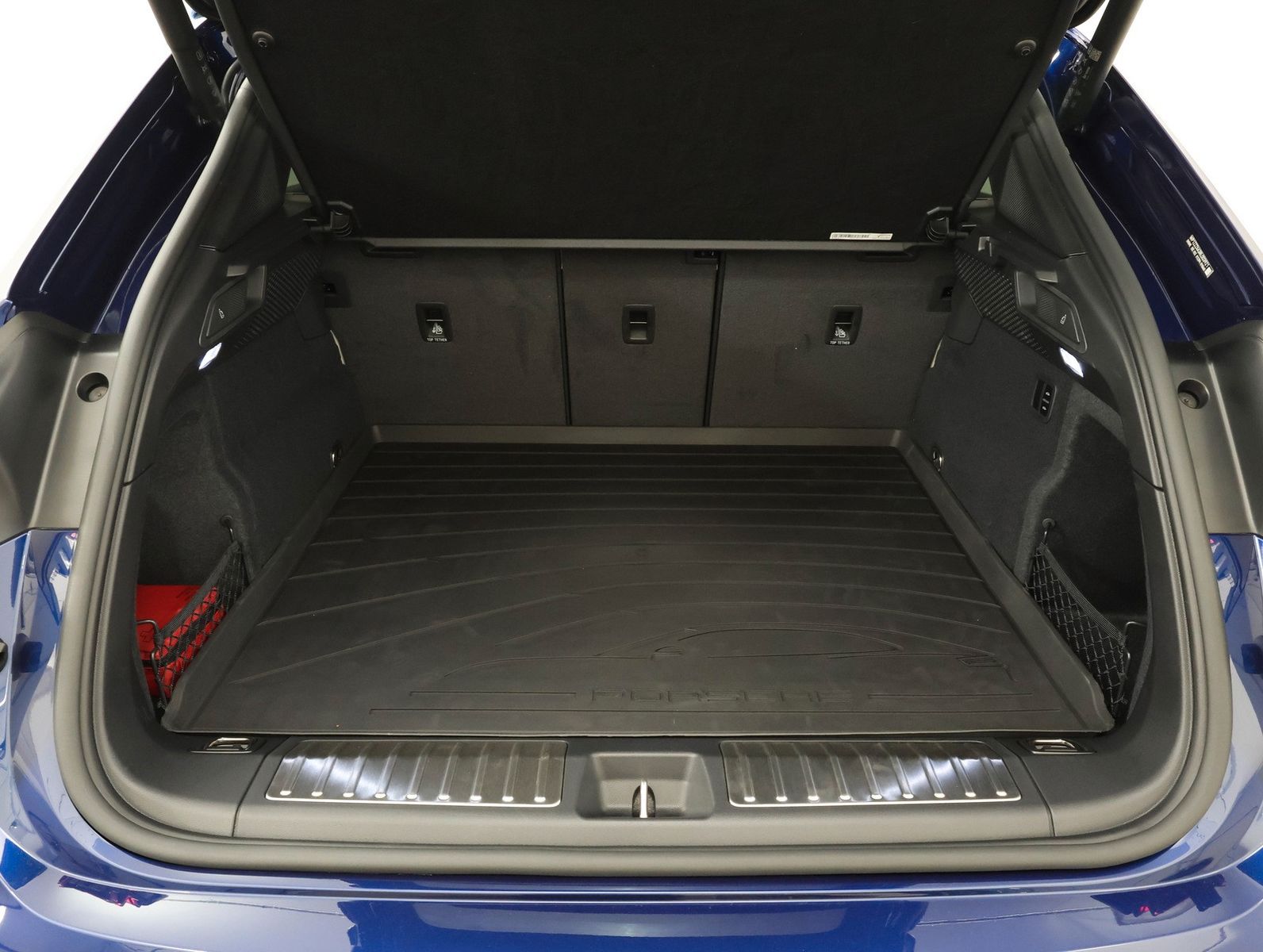 Porsche Macan Electric 4