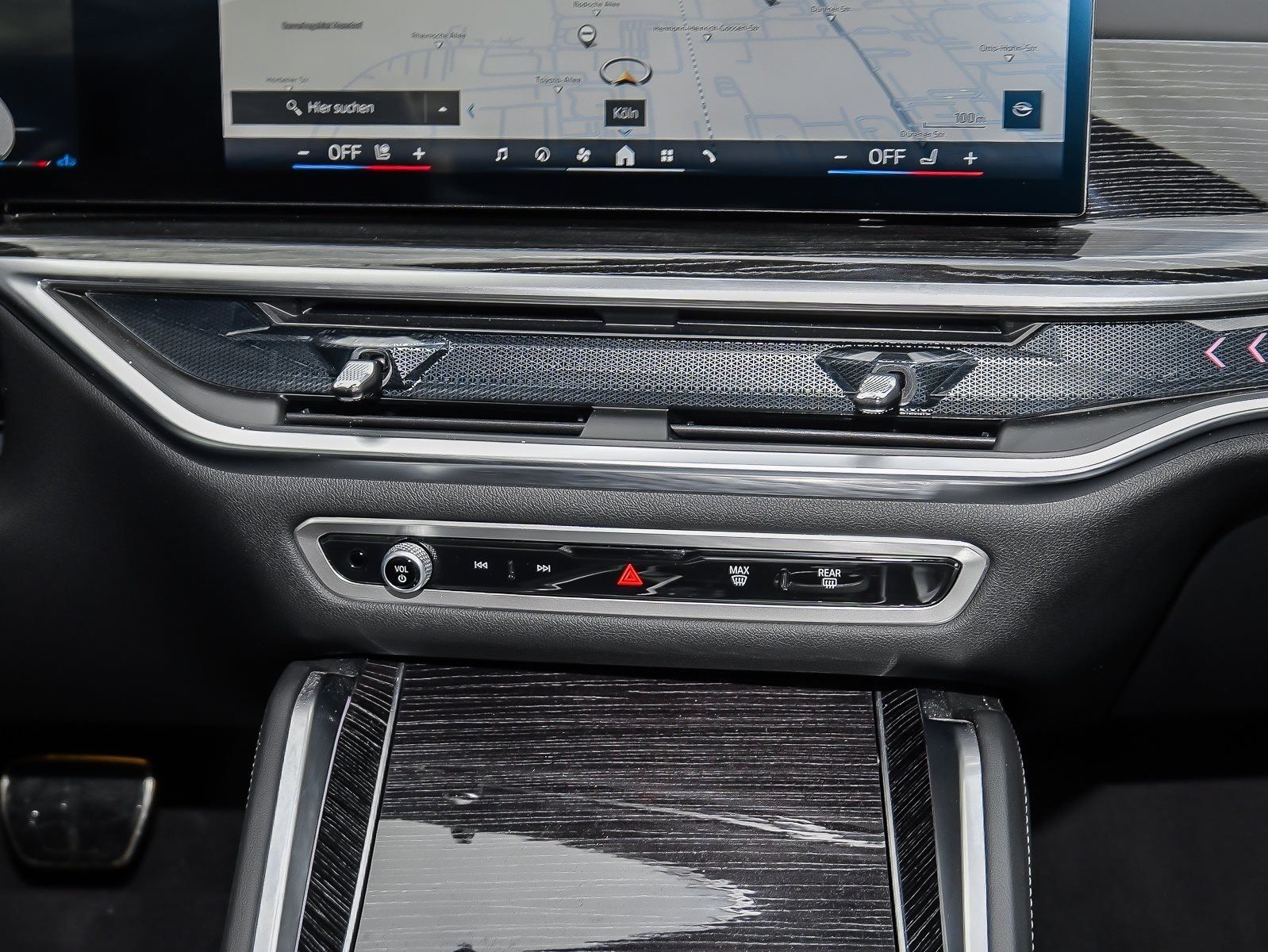 BMW X6 xDrive30d M Sport PANO ACC AHK RFK NAVI LED