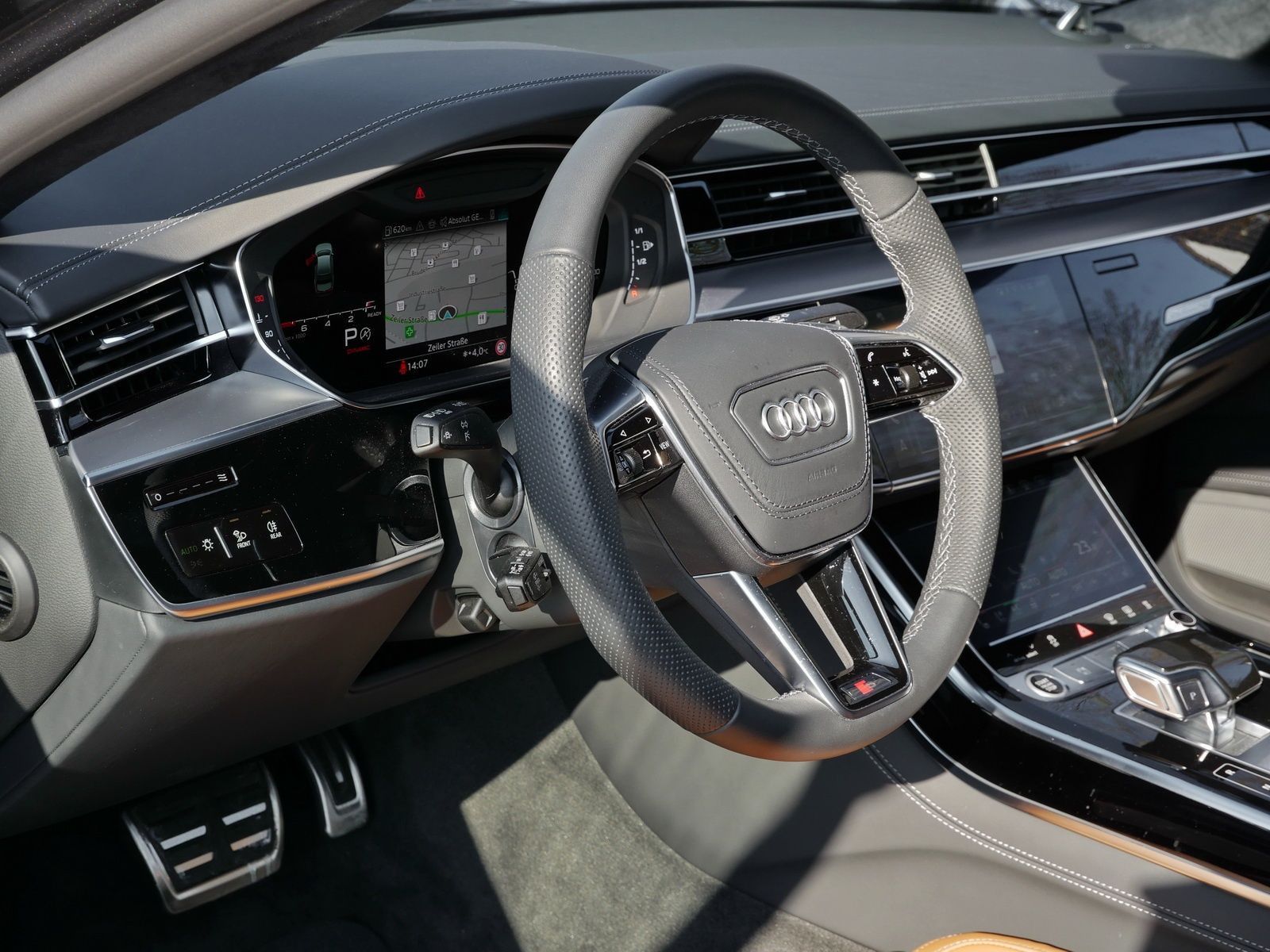 Audi A8 L 60 TFSI S-Line - Samsaru's Car Outlet