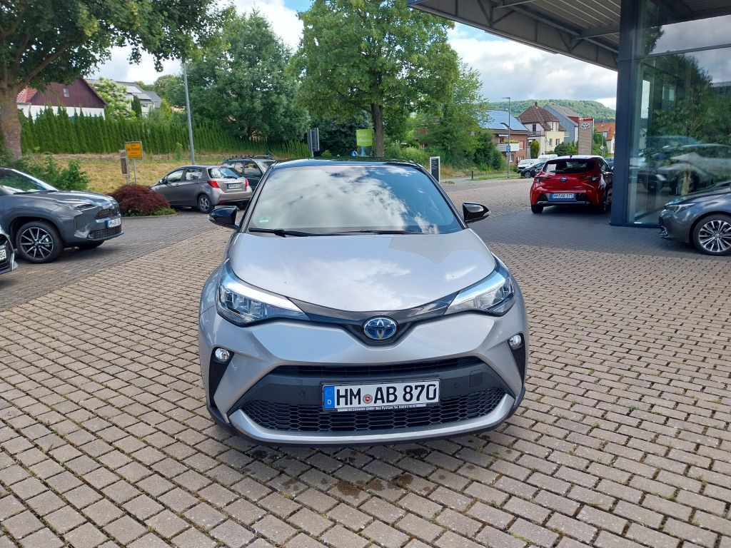Toyota C-HR 2.0 Hybrid Team Deutschland - Samsaru's Car Outlet