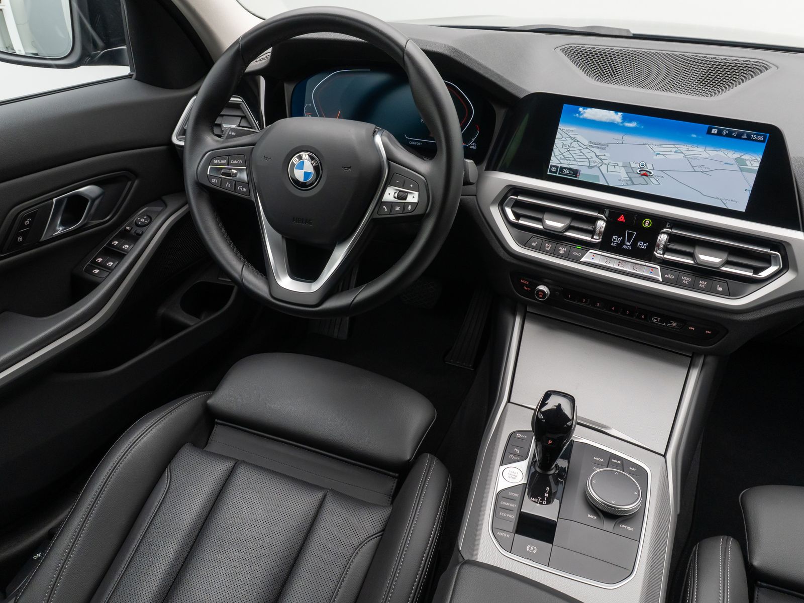 BMW 320i Sport - Samsaru's Car Outlet