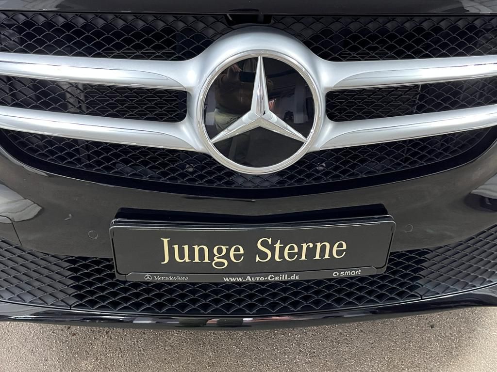 Mercedes-Benz V250d k EditionSport - Samsaru's Car Outlet