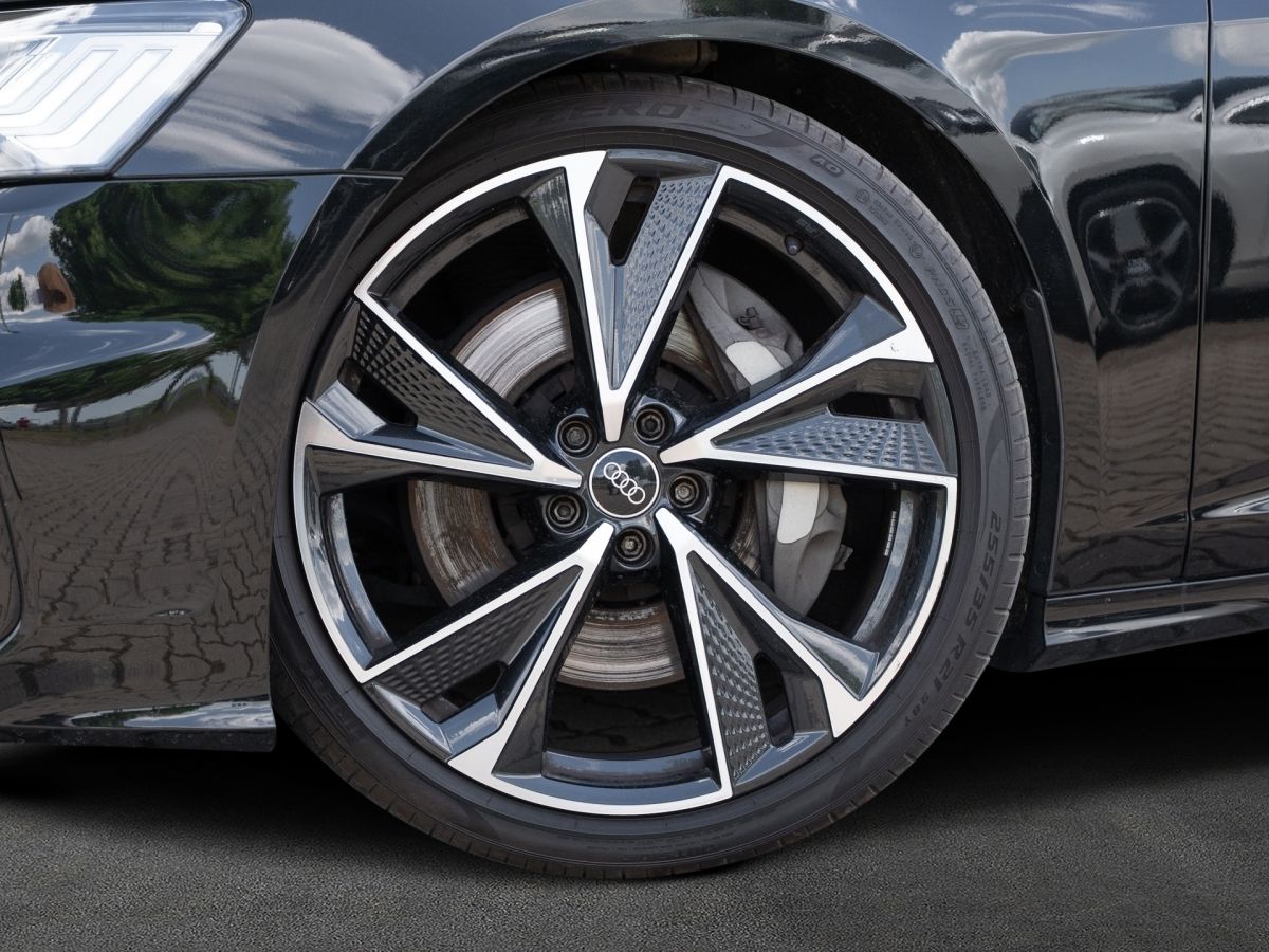 Audi A6 55 3.0 TFSI quattro Avant s line - Samsaru's Car Outlet