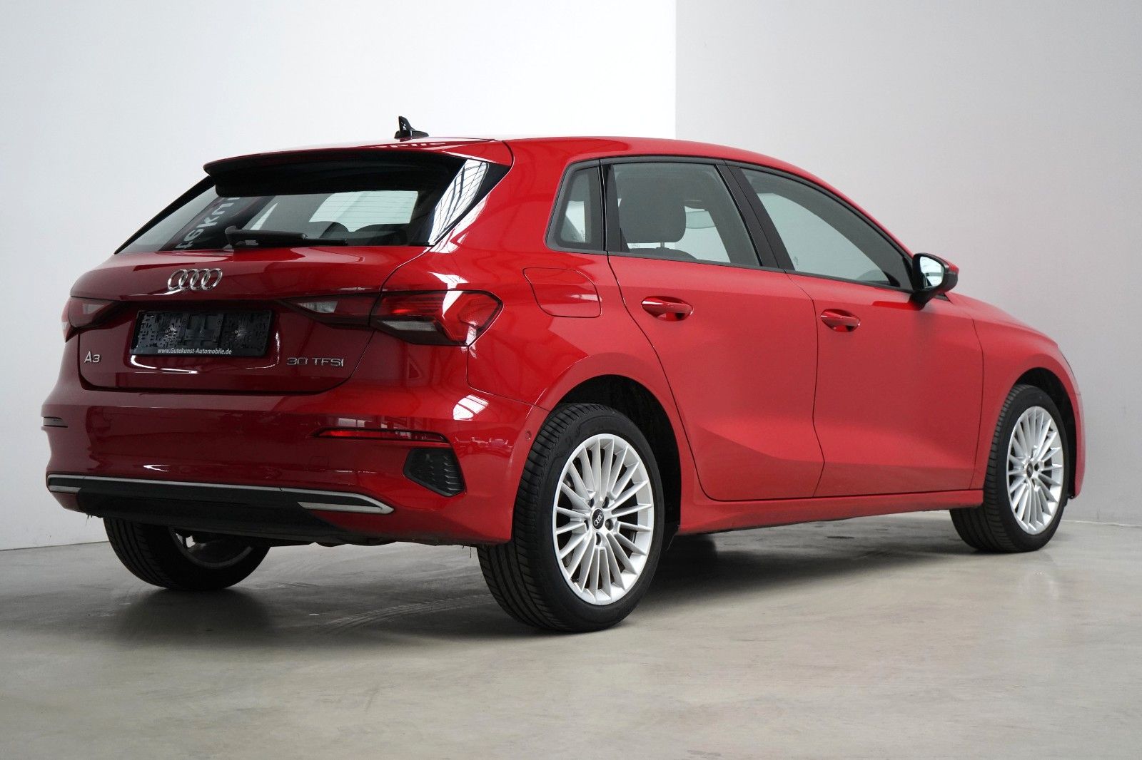 Audi A3 Spbg 30 TFSI Advanced - Samsaru's Car Outlet