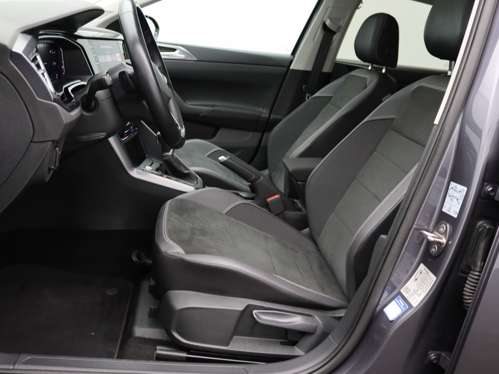 Volkswagen Taigo Style 1.5 TSI DSG - Samsaru's Car Outlet