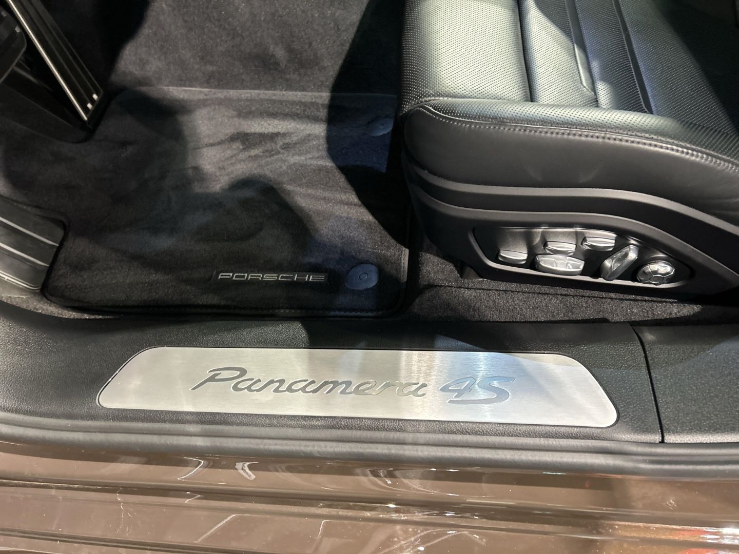 Porsche Panamera 4S E-Hybrid Sport Turismo Luftfederung