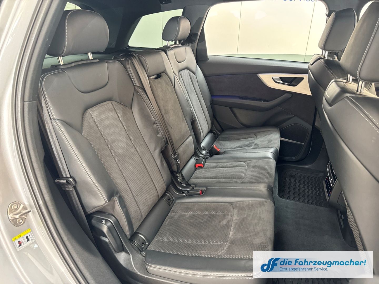 Audi Q7 45 TDI quattro S-line Sportpaket LuftfeNiveau