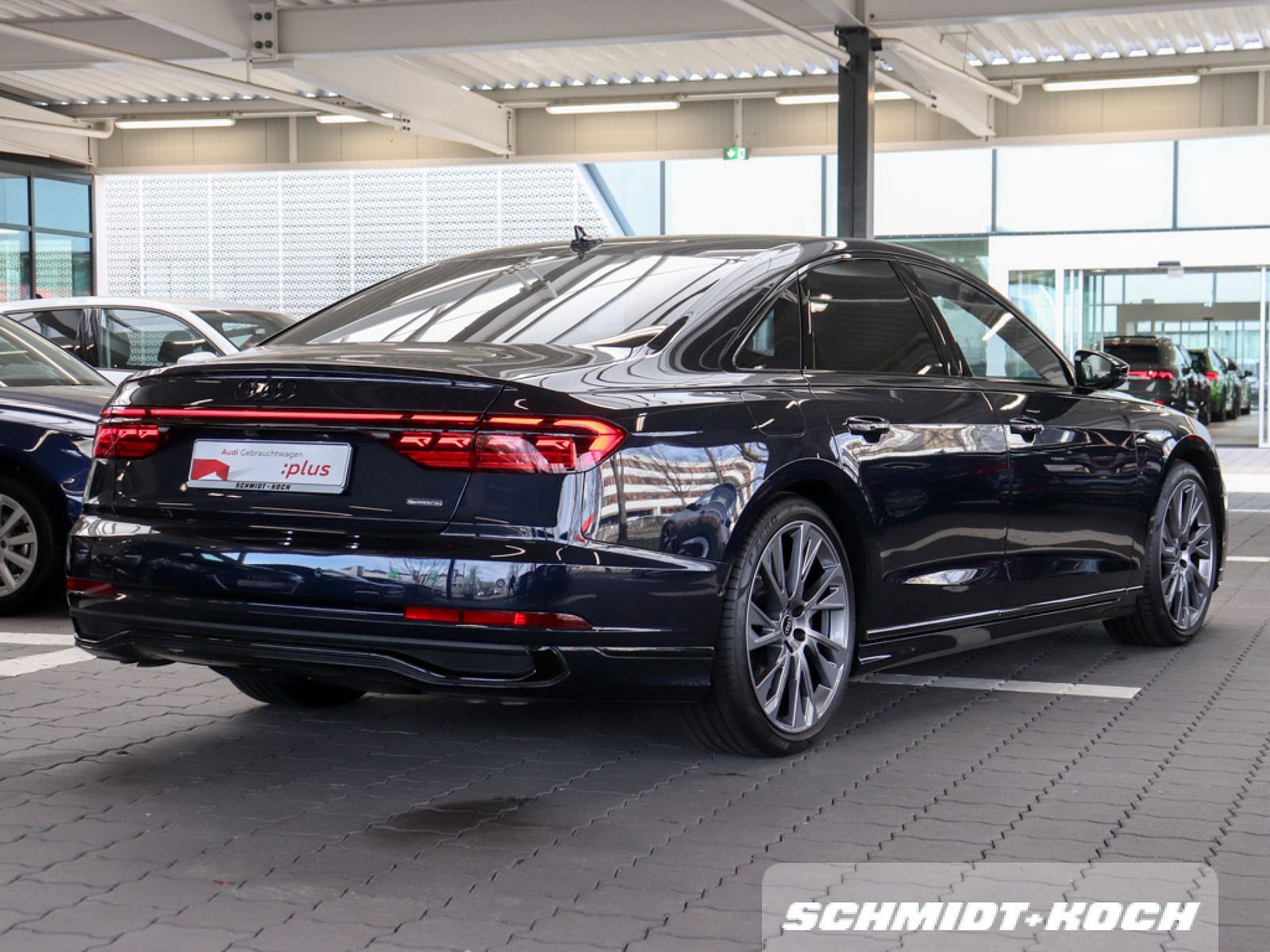 Audi A8 60 TFSI e Quattro S line - Samsaru's Car Outlet