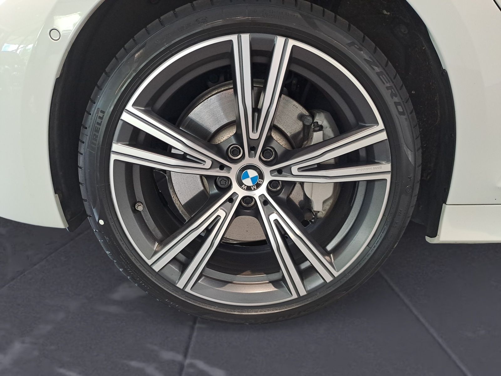 BMW 330e xDrive Touring Sport Line - Samsaru's Car Outlet