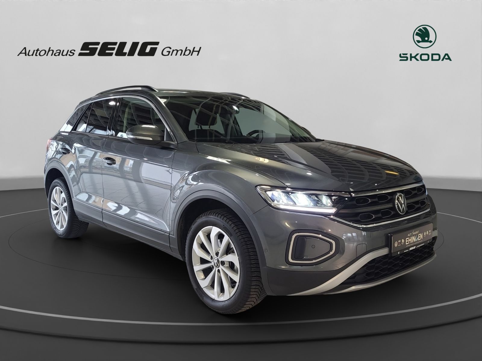 Volkswagen T-Roc Life 1.0 TSI - Samsaru's Car Outlet
