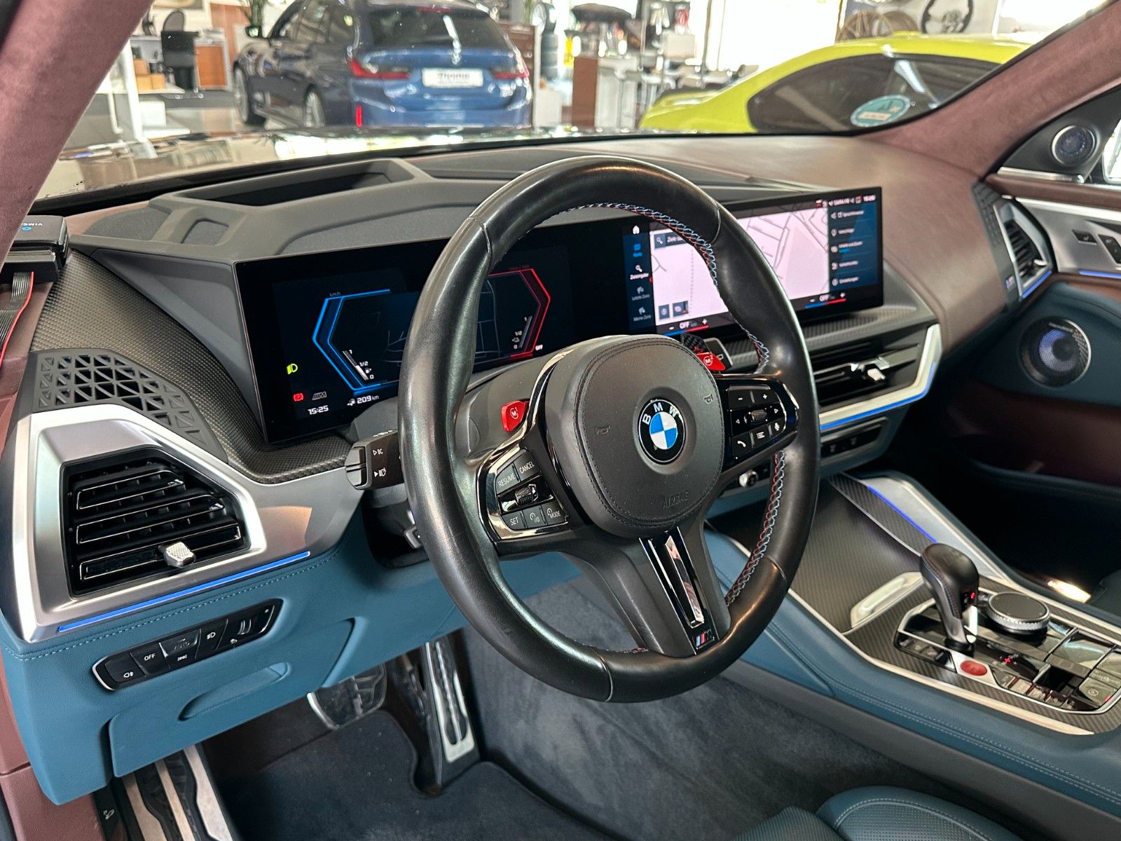 BMW XM 4.4 +Bowers/Wilkens +AHK +Multifunkt.sitze