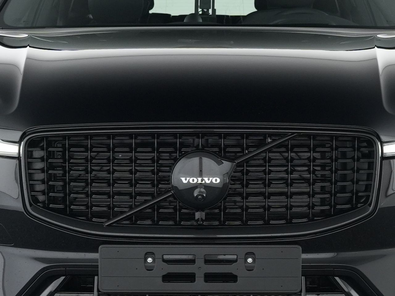 Volvo XC60 B5 Ultra Black Edition AWD !!!HUD+PANO+360°