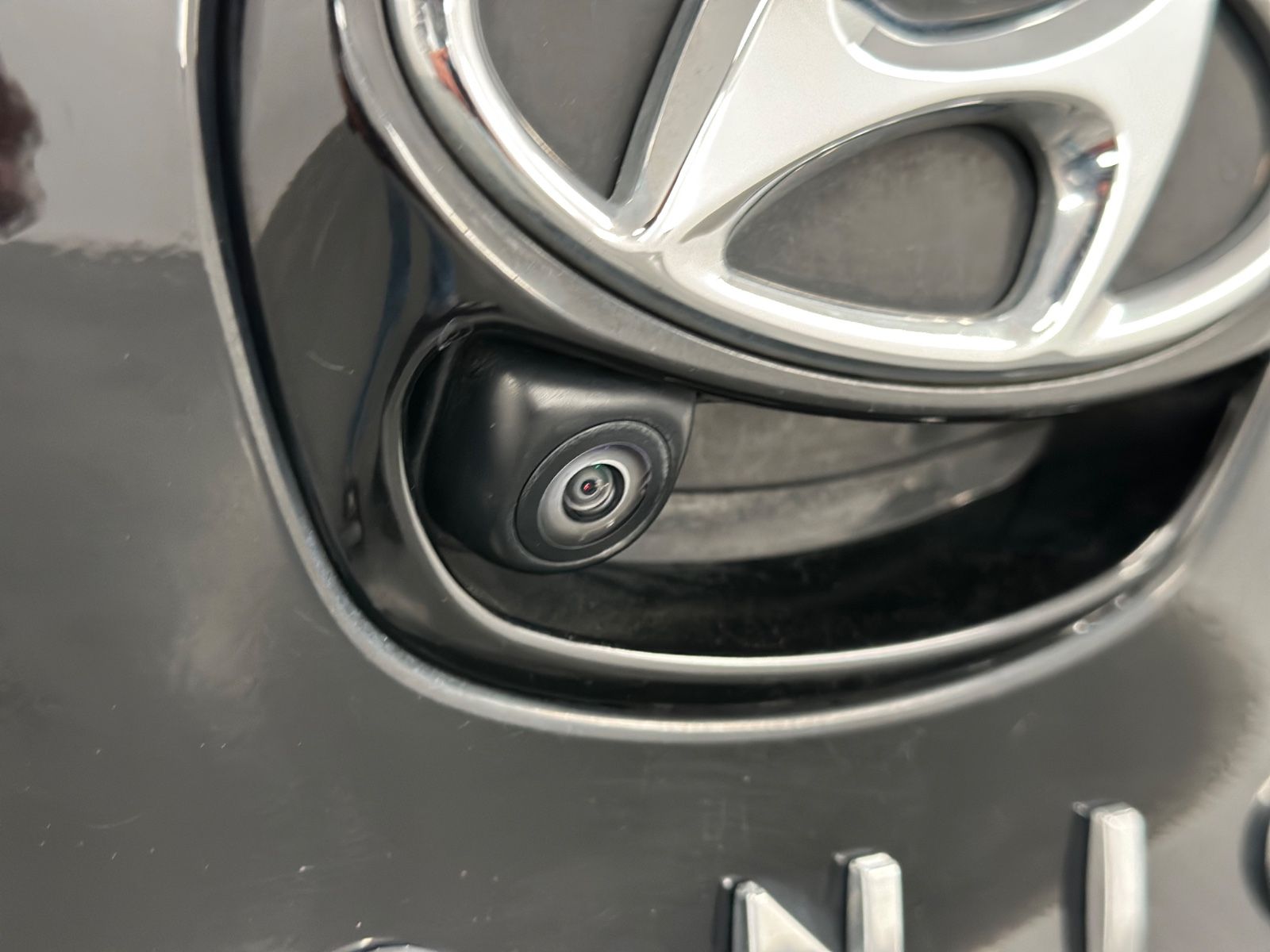 Hyundai IONIQ Prime Plug-In Hybrid - Samsaru's Car Outlet