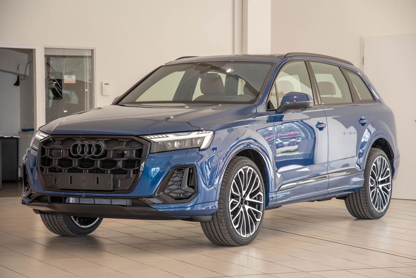 Audi Q7 45 TDI S-LINE*INDIVIDUAL *7-SITZ*MASSAGE*