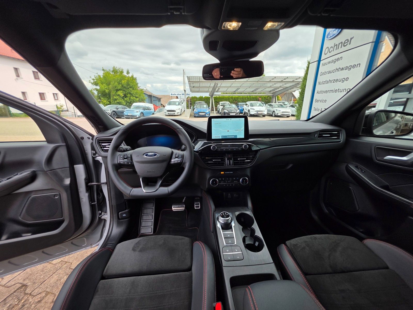 Ford Kuga Hybrid - Samsaru's Car Outlet
