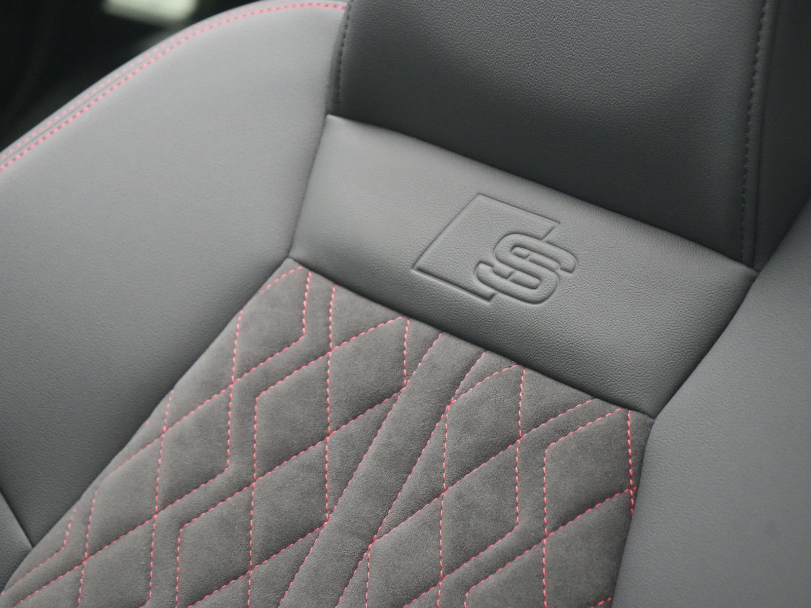Audi A3 - Samsaru's Car Outlet