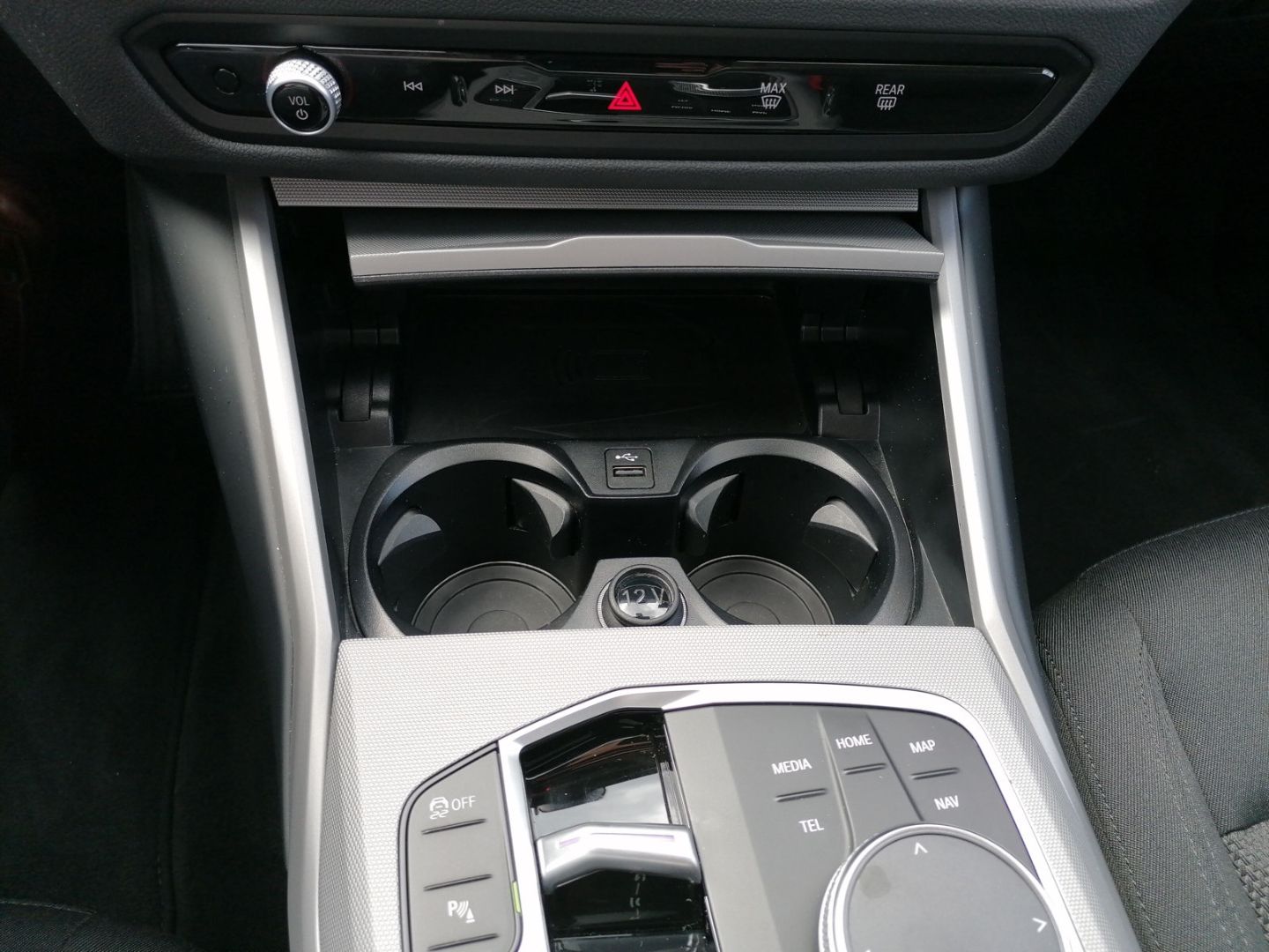 BMW 320 i Touring - Samsaru's Car Outlet
