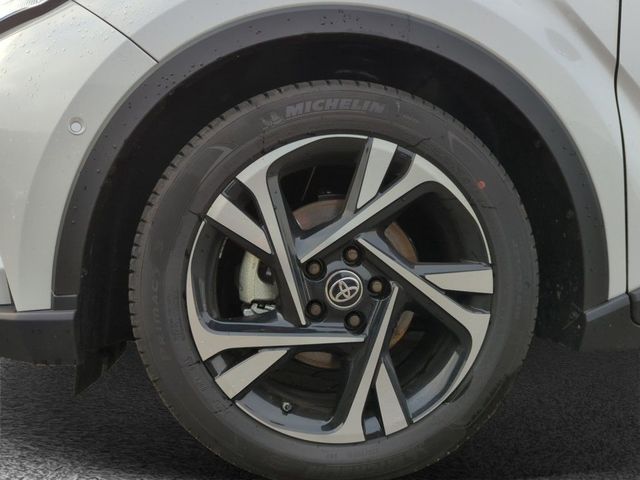 Toyota C-HR Hybrid 1.8 l VVT-i Team - Samsaru's Car Outlet