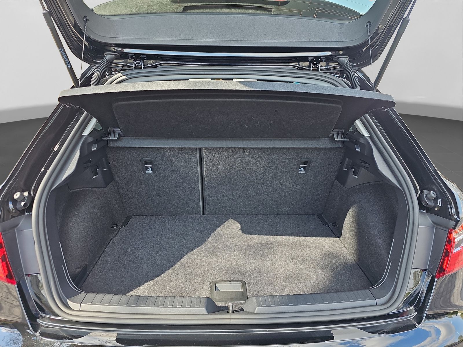 Audi A1 Sportback 25 1.0 TFSI advanced - Samsaru's Car Outlet