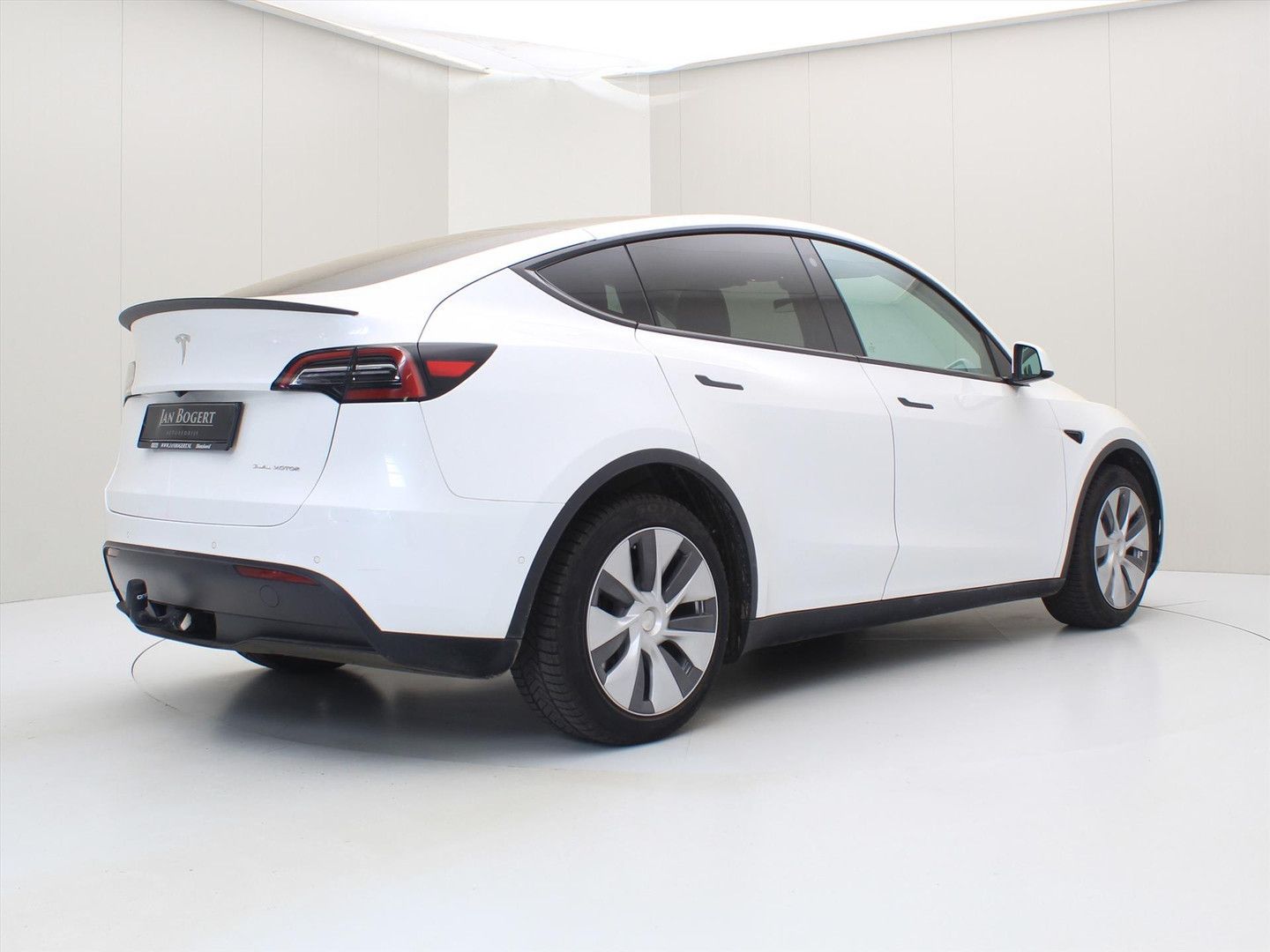 Tesla Model Y Long Range AWD 75kWh 351pk AMD RYZEN [ T